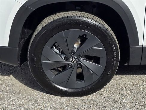 New 2026 Volkswagen Taos S image 7