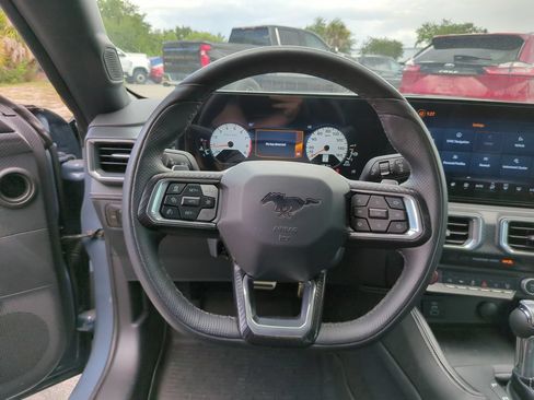 Used 2025 Ford Mustang GT Premium RWD image 16