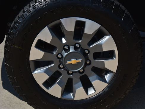 New 2026 Chevrolet Silverado 2500 Custom w/ Custom Value Package AWD/4WD image 11