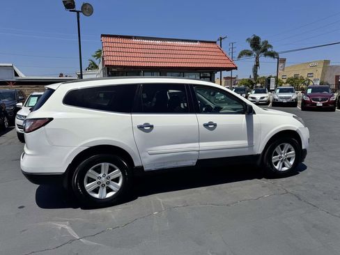 Used 2014 Chevrolet Traverse LT FWD image 7