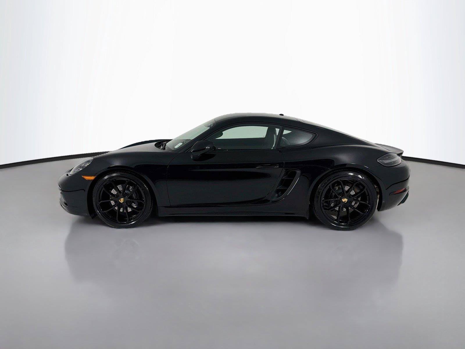 Certified 2024 Porsche 718 Cayman RWD image 2