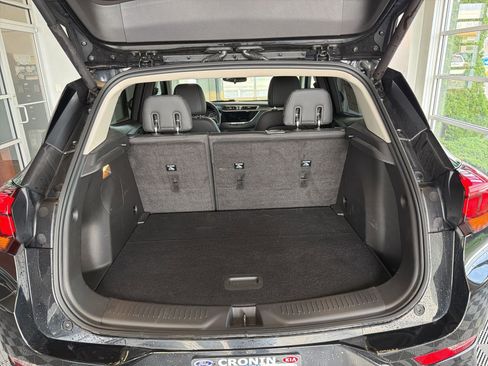 Used 2023 Buick Encore GX Select w/ Sport Touring Package image 11