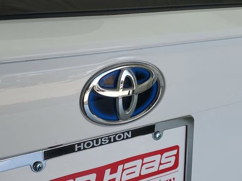 Used 2021 Toyota RAV4 LE AWD/4WD image 8