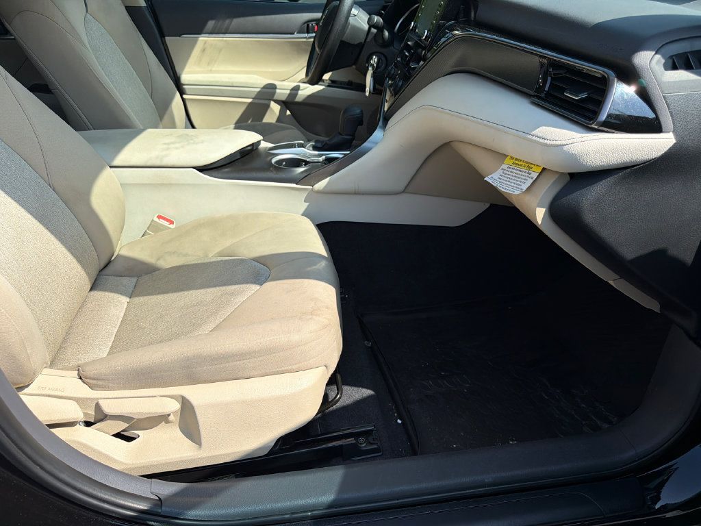 Used 2024 Toyota Camry LE FWD image 17