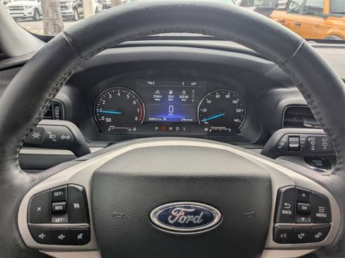 Used 2024 Ford Explorer XLT w/ Equipment Group 202A image 28