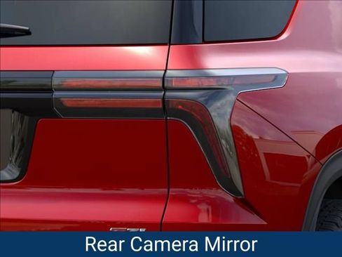 New 2027 Chevrolet Traverse Z71 w/ Enhanced Driving Package AWD/4WD image 12
