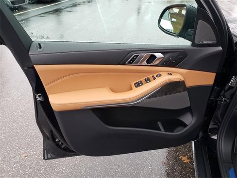 New 2026 BMW X5 xDrive40i w/ Climate Comfort Package image 10