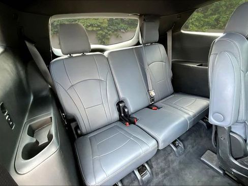 Certified 2023 Buick Enclave Essence w/ Experience Buick Package FWD image 26