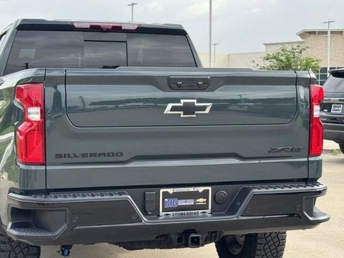 Used 2026 Chevrolet Silverado 1500 ZR2 w/ Dark Appearance Package AWD/4WD image 8