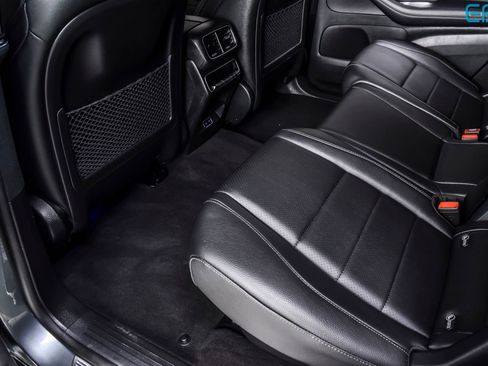 Used 2025 Mercedes-Benz GLS 450 4MATIC image 20