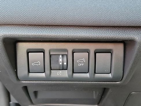 Used 2024 Subaru Outback Premium image 19