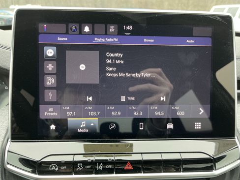 Used 2024 Jeep Compass Latitude image 21