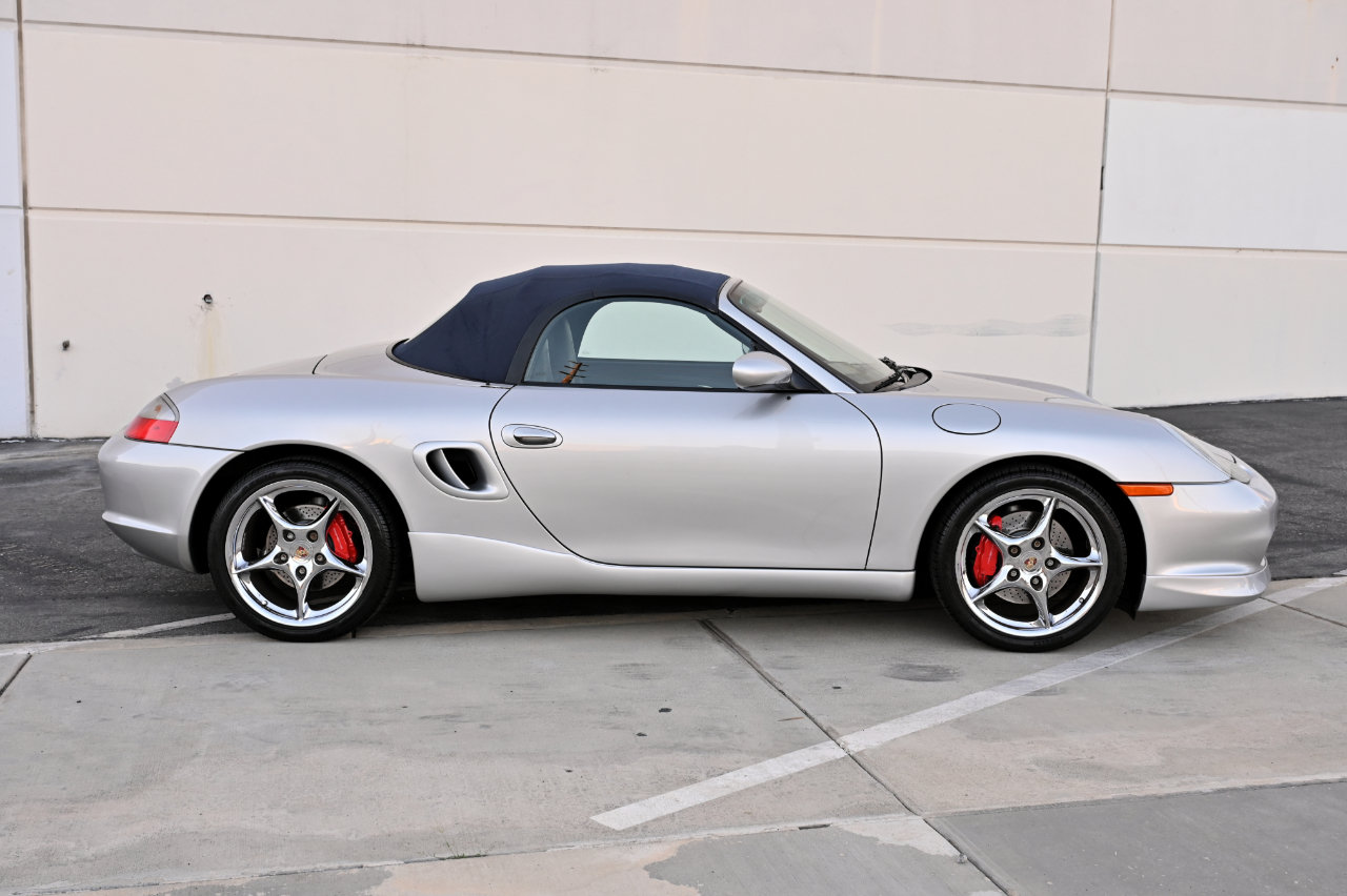 Used 2004 Porsche Boxster S RWD image 8