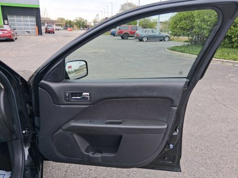 Used 2009 Mercury Milan FWD image 9