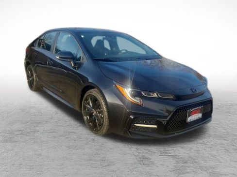 Certified 2022 Toyota Corolla SE image 3