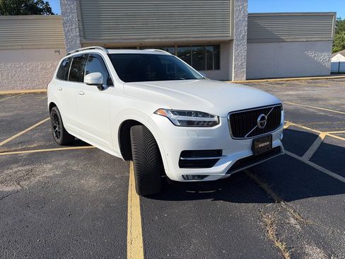 Used 2019 Volvo XC90 T6 Momentum w/ Advanced Package AWD/4WD image 11