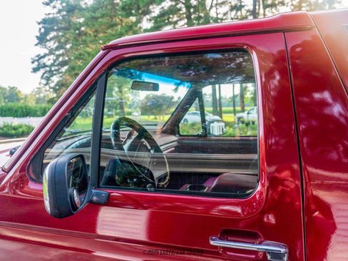 Used 1995 Ford Bronco XLT image 96