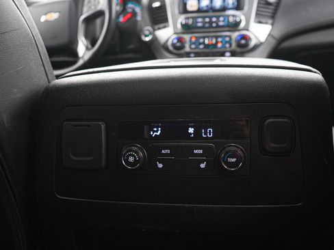 Used 2020 Chevrolet Tahoe Premier w/ RST 6.2L Performance Edition AWD/4WD image 13