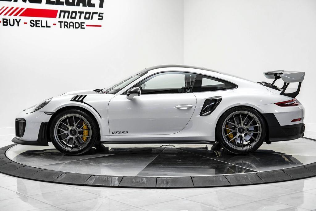 Used 2018 Porsche 911 GT2 RS RWD image 12