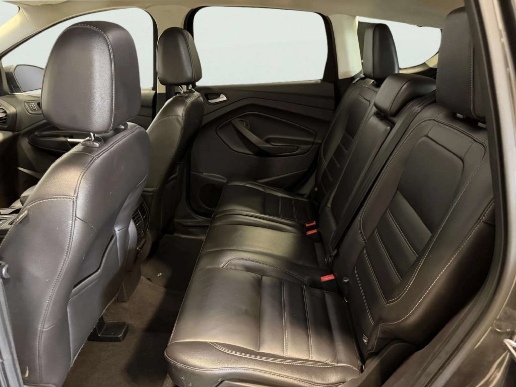 Used 2017 Ford Escape SE w/ SE Leather Comfort Package FWD image 17