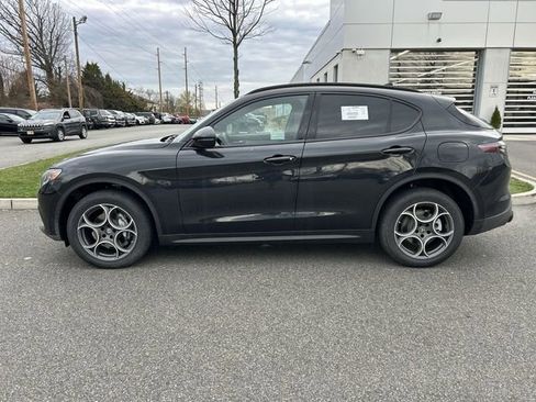 New 2026 Alfa Romeo Stelvio Sprint AWD/4WD image 5
