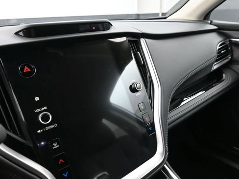 Used 2025 Subaru Outback Touring XT image 15