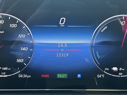 Used 2025 Mercedes-Benz GLE 450e 4MATIC image 22