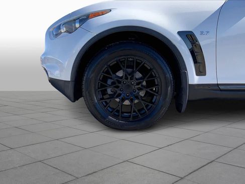 Used 2015 INFINITI QX70 AWD w/ Premium Package image 10