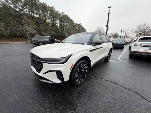 New 2026 Lincoln Nautilus Reserve w/ Jet Appearance Package image 3