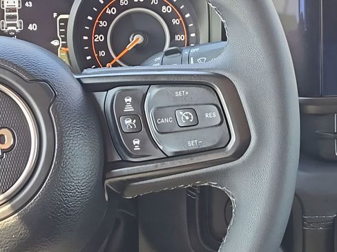 Used 2026 Jeep Wrangler Unlimited Rubicon AWD/4WD image 26