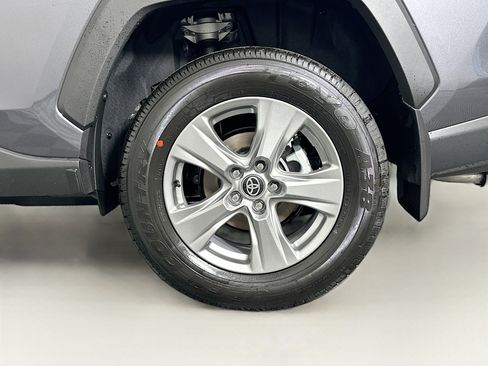 Used 2025 Toyota RAV4 XLE w/ Convenience Package image 11