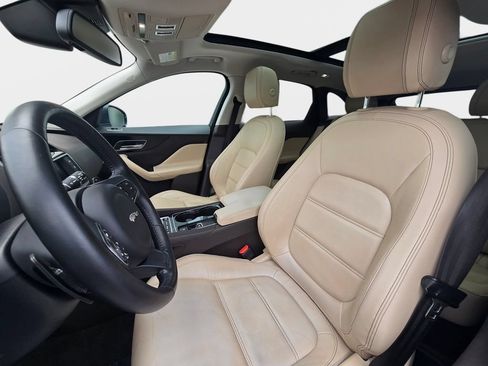 Used 2017 Jaguar F-PACE Prestige AWD/4WD image 18
