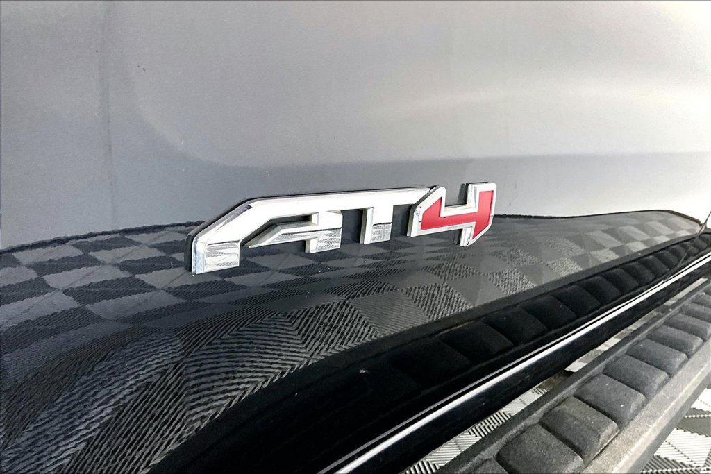 Used 2022 GMC Sierra 1500 AT4 w/ AT4 Premium Package AWD/4WD image 14