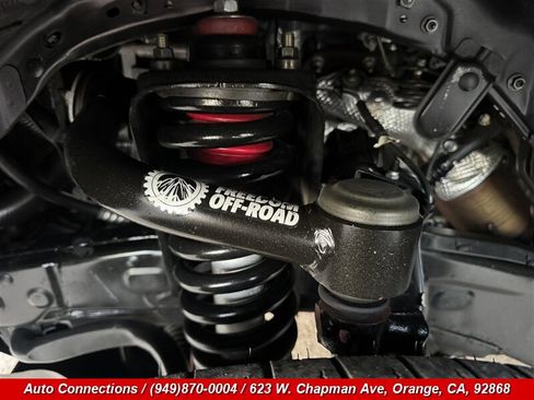 Used 2017 Toyota Tacoma TRD Off-Road w/ Tow Package image 42