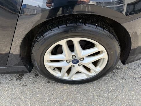 Used 2016 Ford Fusion SE FWD image 13