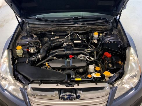 Used 2014 Subaru Outback 2.5i Limited AWD/4WD image 30