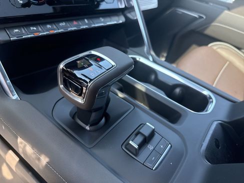 New 2026 GMC Sierra 1500 Denali w/ Denali Reserve Package AWD/4WD image 17