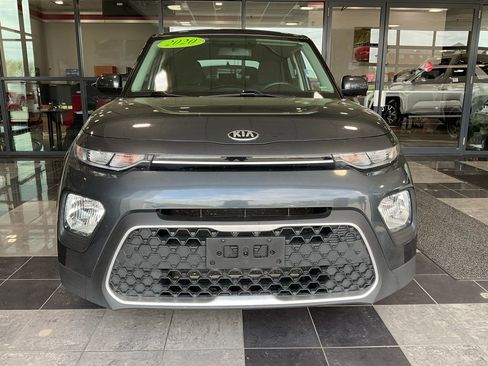 Used 2020 Kia Soul LX image 2