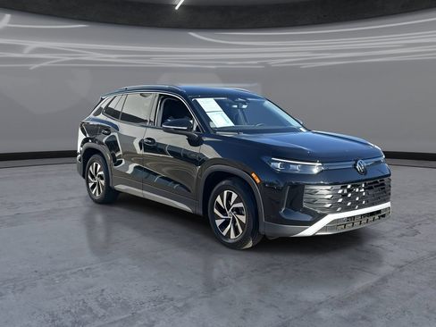 Certified 2026 Volkswagen Tiguan S FWD image 2