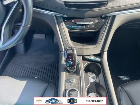 Used 2024 Cadillac XT6 Luxury AWD/4WD image 12
