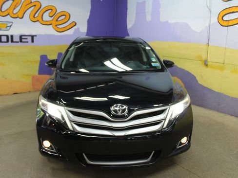 Used 2013 Toyota Venza LE AWD/4WD image 3