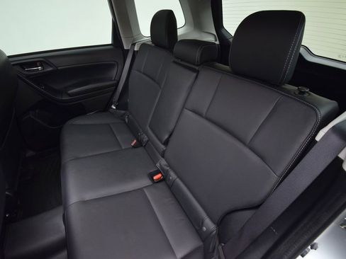 Used 2018 Subaru Forester 2.5i Limited AWD/4WD image 23