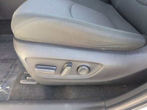 Used 2023 Toyota RAV4 XLE AWD/4WD image 16