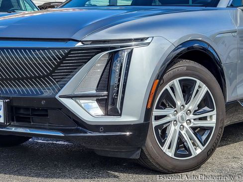 Used 2024 Cadillac Lyriq Tech w/ LPO, Floor Liner Package AWD/4WD image 33