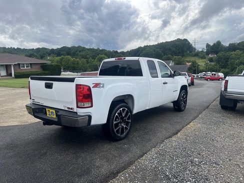 Used 2008 GMC Sierra 1500 SLE w/ Pro Grade Edition AWD/4WD image 3