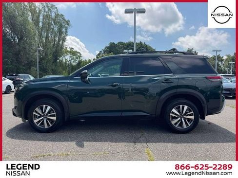 Certified 2024 Nissan Pathfinder SL AWD/4WD image 5