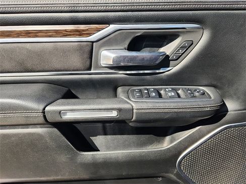 Used 2019 RAM 1500 Laramie image 23