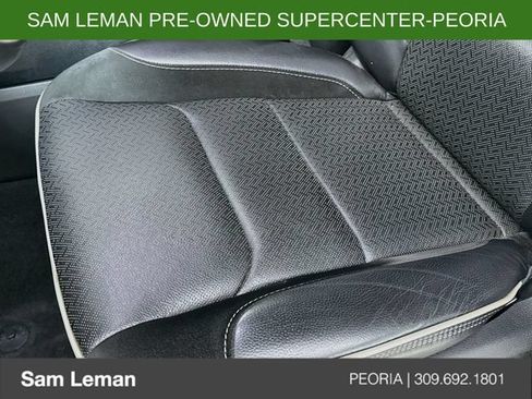 Used 2022 RAM 1500 Laramie AWD/4WD image 18
