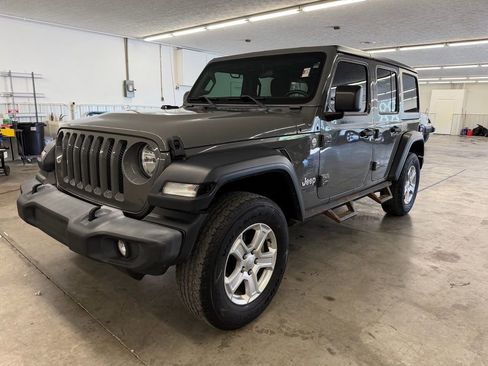 Used 2019 Jeep Wrangler Unlimited Sport S image 1