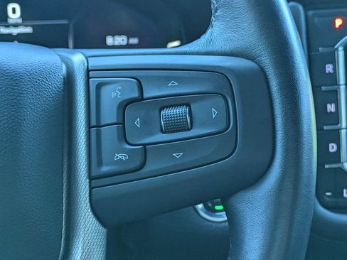 Used 2023 GMC Yukon XL Denali w/ Advanced Technology Package AWD/4WD image 31